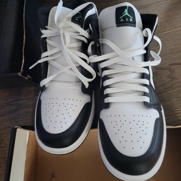 Air Jordan 1 Mid | White/Green Glow/Black | Size 10.5 | New - Picture 1 of 14